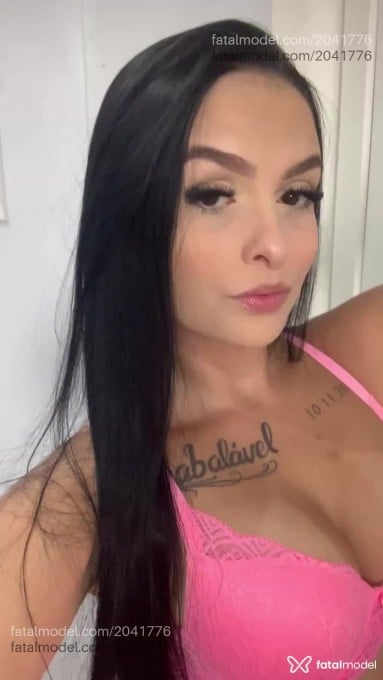 Acompanhante mulher morena (o) de olhos castanhos em Porto Belo - Renata