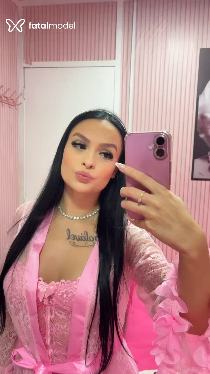 Acompanhante mulher morena (o) de olhos castanhos - Renata Acompanhante mulher morena (o) de olhos castanhos - Renata