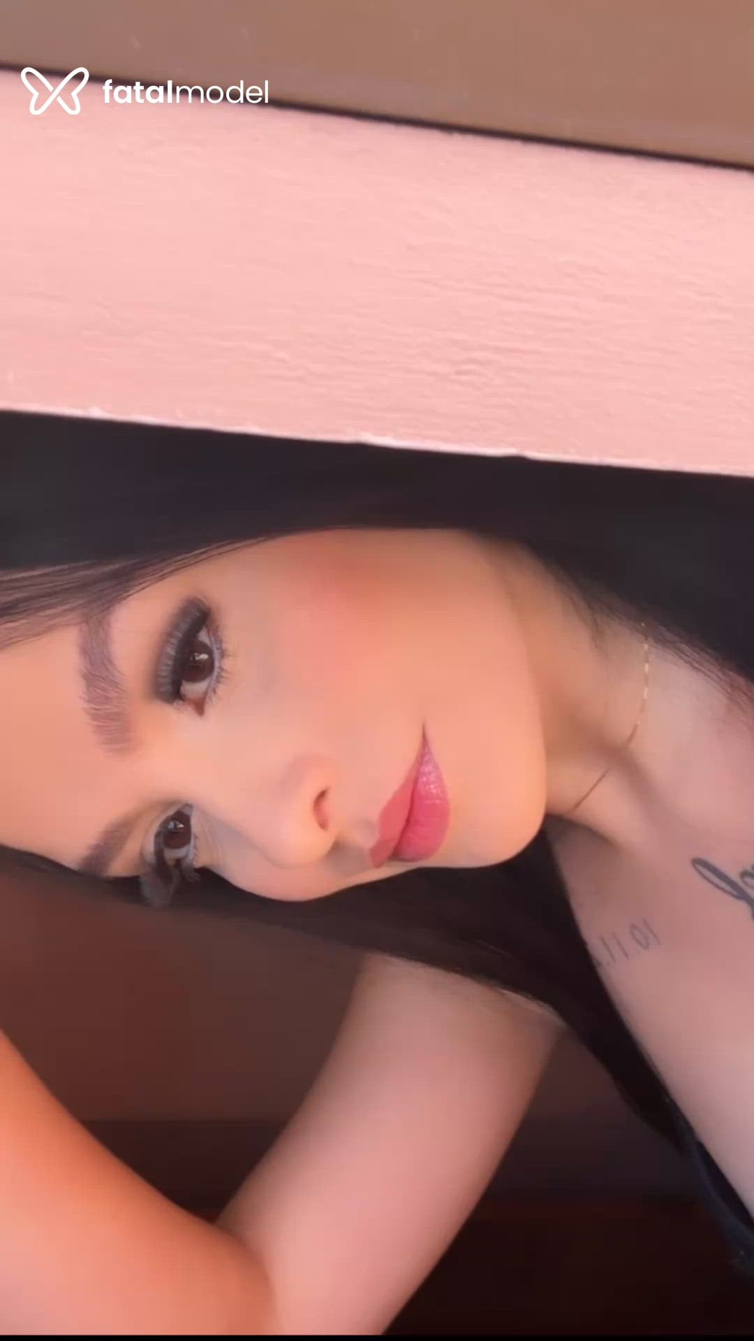 Acompanhante mulher morena (o) de olhos castanhos - Renata Acompanhante mulher morena (o) de olhos castanhos - Renata