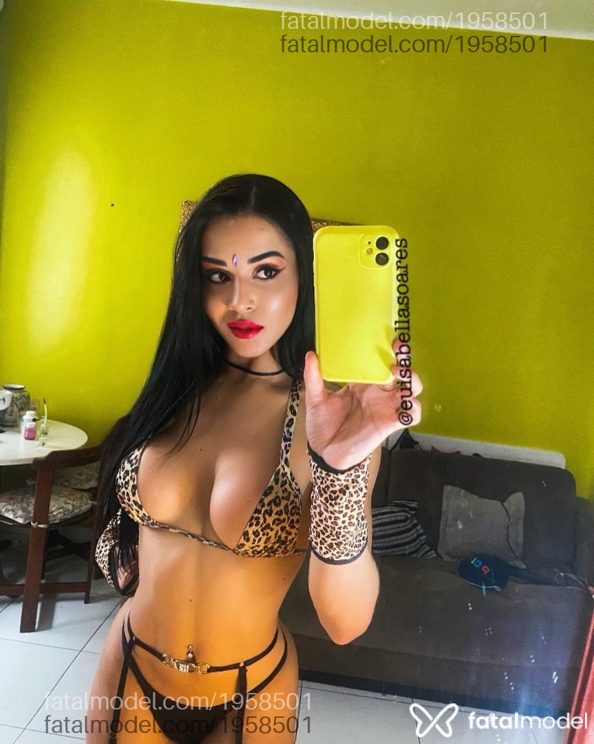 Acompanhante mulher trans morena (o) de olhos castanhos em Rio de Janeiro - Bella Soares