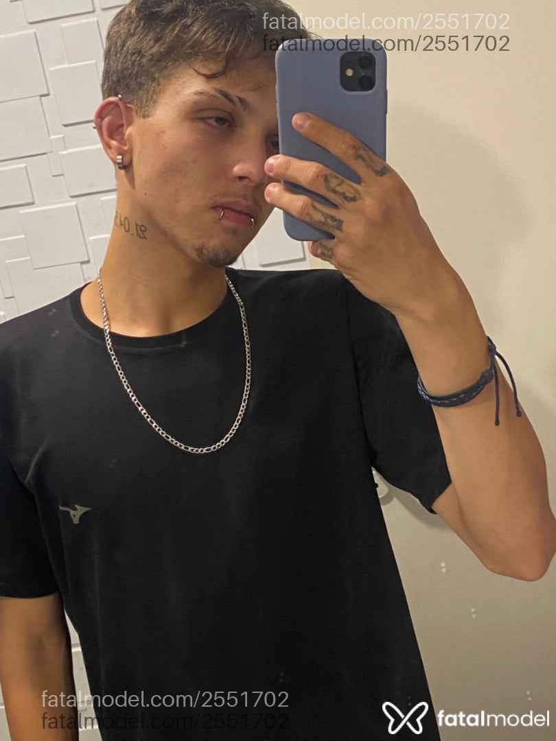Acompanhante homem loira (o) de olhos mel em Campinas - Lonee