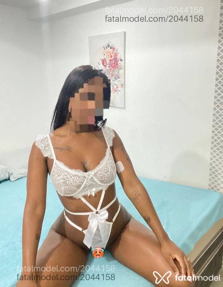 Acompanhante mulher morena (o) de olhos pretos - Kemilly Louise
