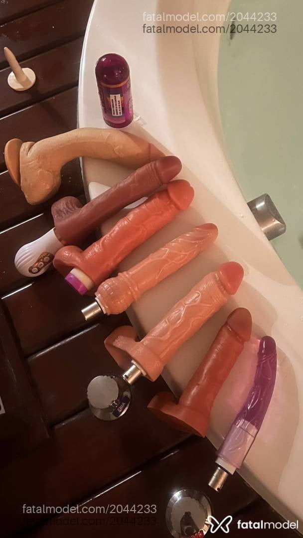 Acompanhante mulher trans morena (o) de olhos castanhos - Olívia Faleiro