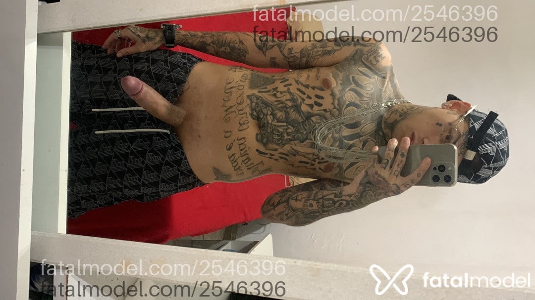 Acompanhante homem com cabelo castanho de olhos mel em São Paulo - Lucas Albuquerque