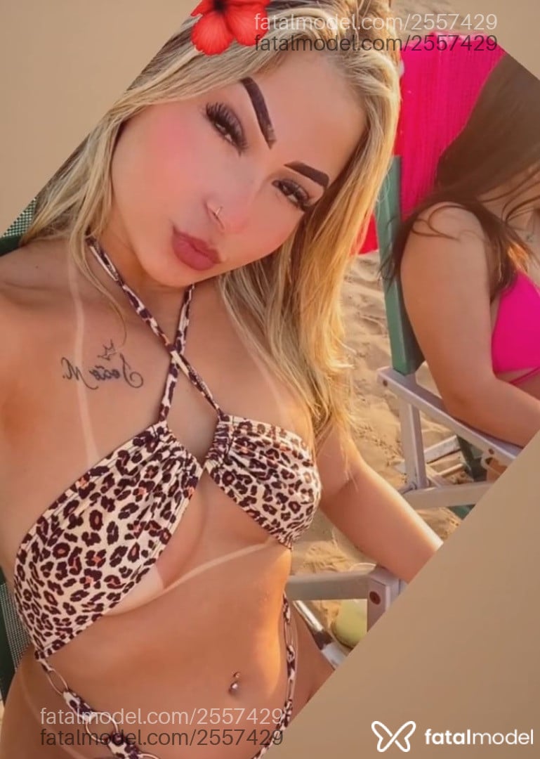 Acompanhante mulher loira (o) de olhos castanhos em Petrópolis - Cristal