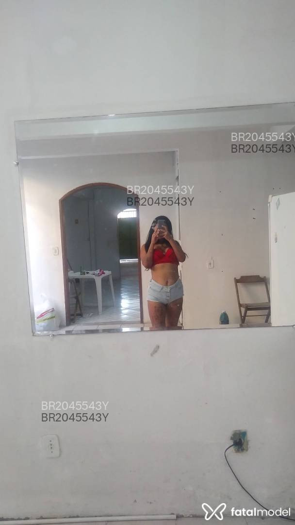 Acompanhante mulher morena (o) de olhos mel em Linhares - Bianca