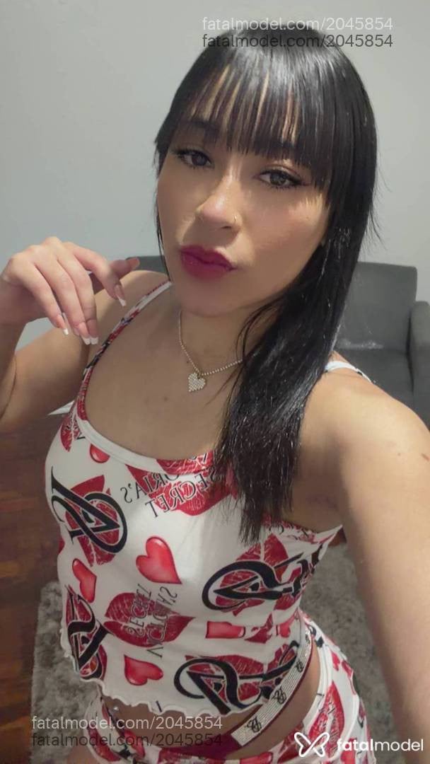 Acompanhante mulher morena (o) de olhos castanhos - Amanda Ribeiro