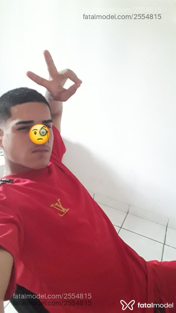 Acompanhante homem morena (o) de olhos castanhos em Virtual - João Victor