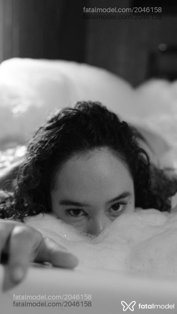 Acompanhante mulher ruiva (o) de olhos mel - Maya