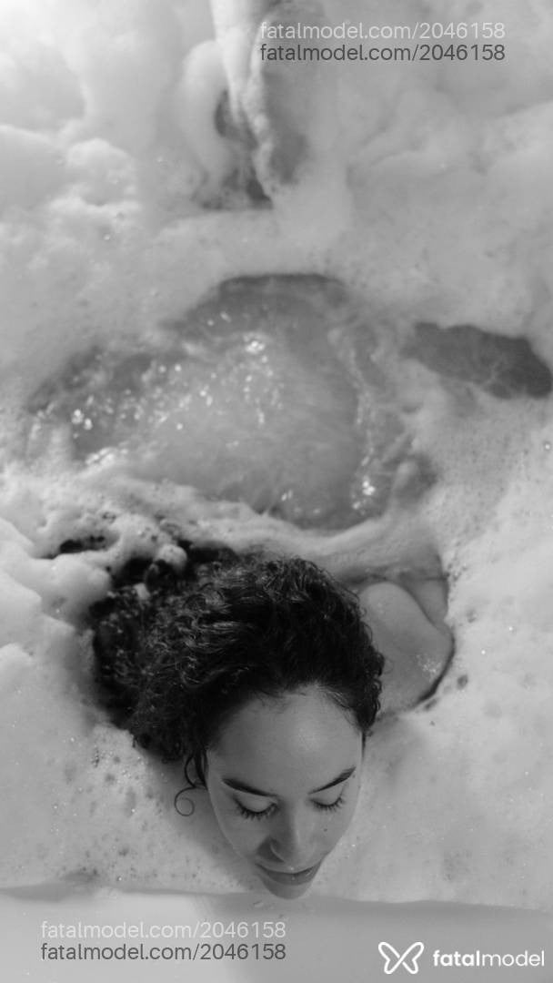 Acompanhante mulher ruiva (o) de olhos mel - Maya