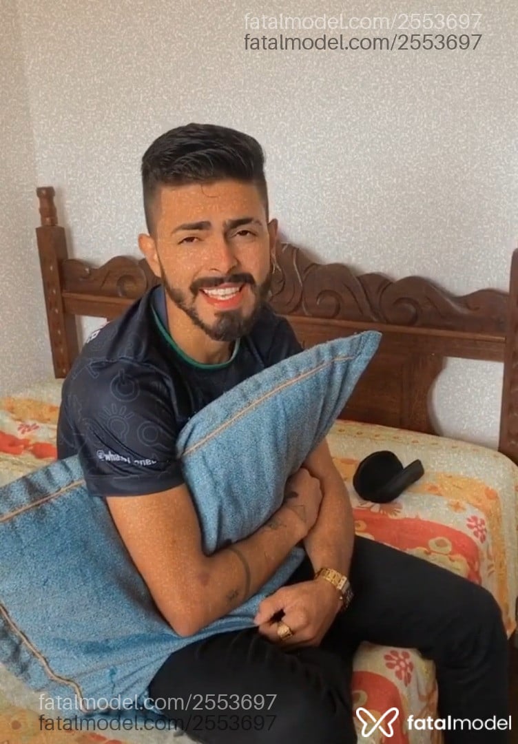 Acompanhante homem morena (o) de olhos pretos em Belo Horizonte Acompanhante homem morena (o) de olhos pretos em Belo Horizonte - Thiago Gavião