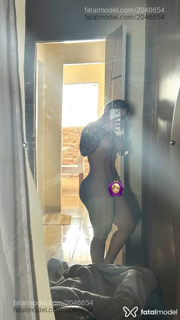 Acompanhante mulher loira (o) de olhos castanhos em Petrolina - ágatha Mendes
