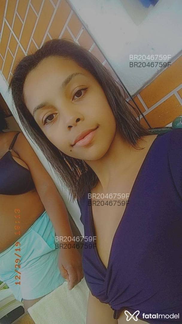Acompanhante mulher morena (o) de olhos castanhos em Caraguatatuba - Ravena