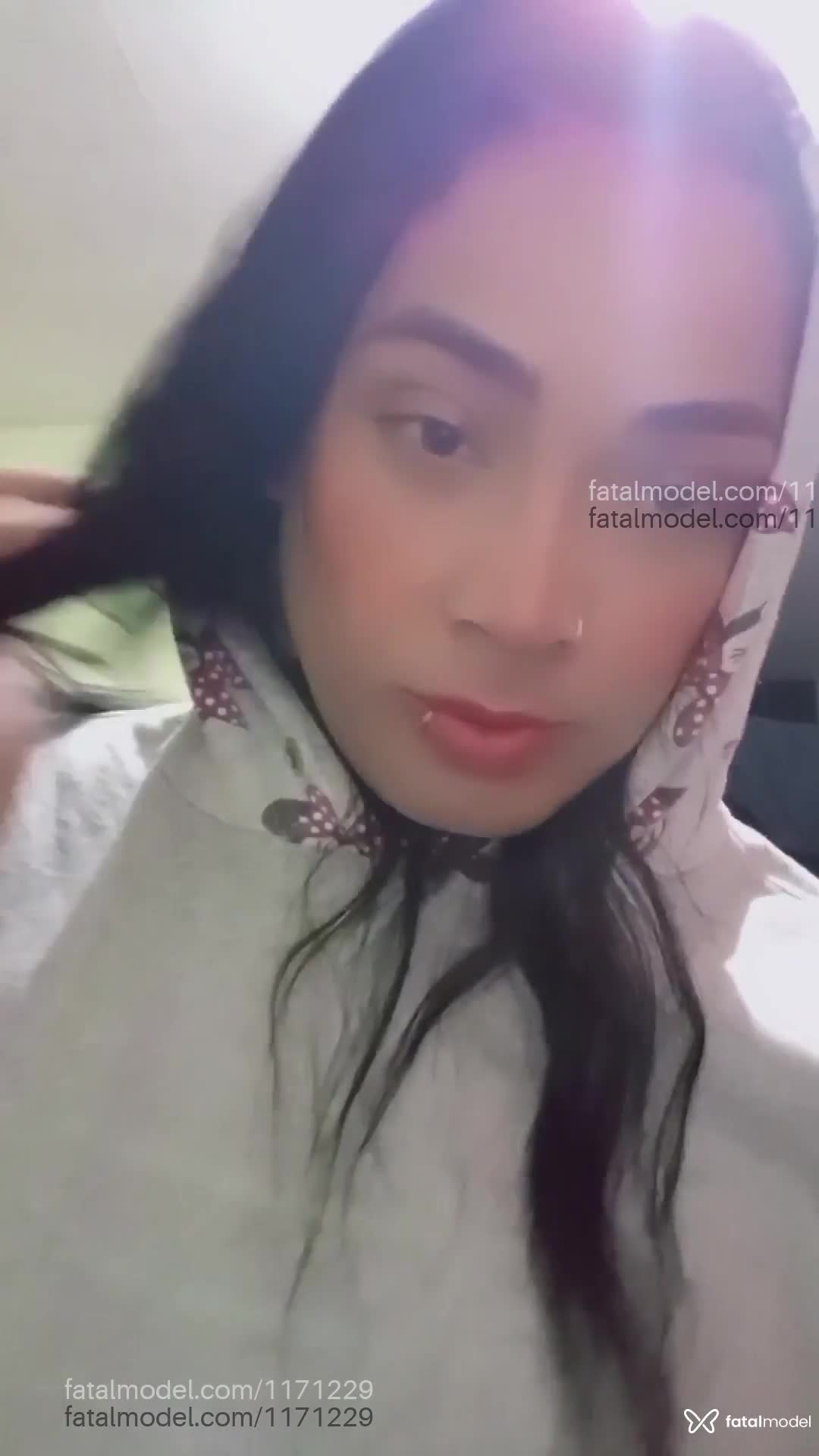 Acompanhante mulher trans morena (o) de olhos castanhos em Jaraguá do Sul - Atentada