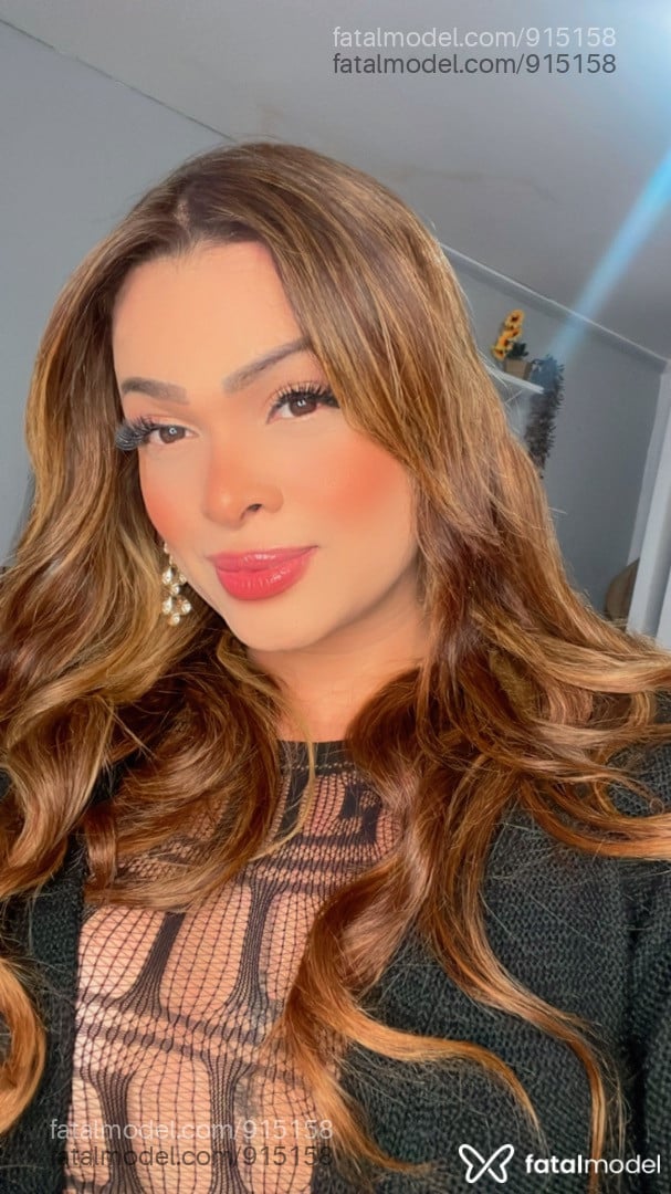 Acompanhante mulher trans morena (o) de olhos castanhos - Samantha Martins Acompanhante mulher trans morena (o) de olhos castanhos - Samantha Martins