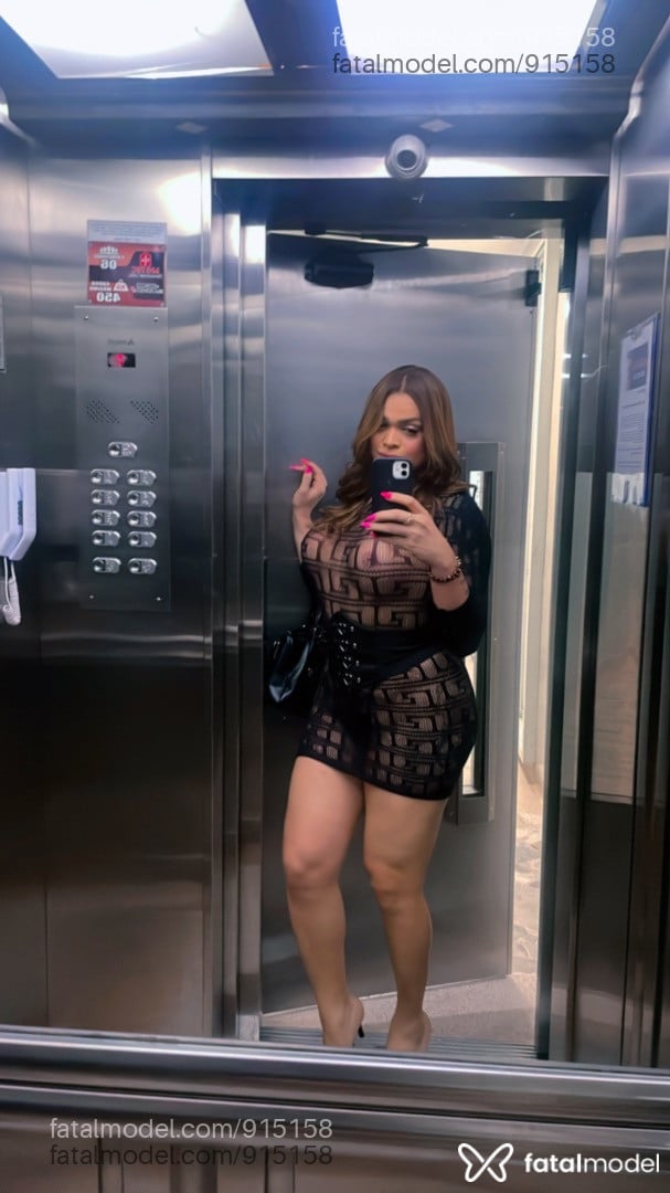 Acompanhante mulher trans morena (o) de olhos castanhos - Samantha Martins Acompanhante mulher trans morena (o) de olhos castanhos - Samantha Martins