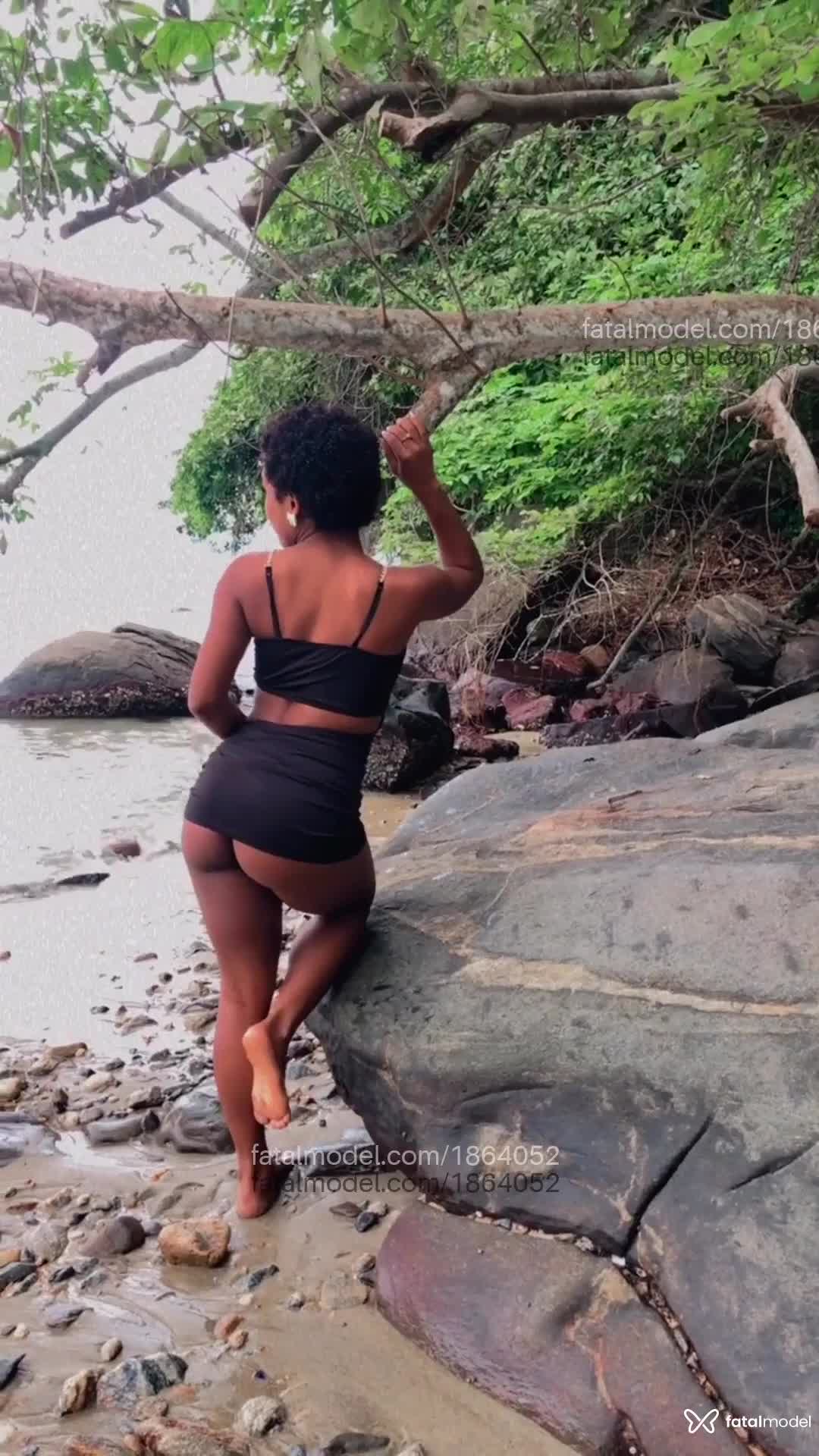 Acompanhante mulher morena (o) de olhos castanhos em Rio de Janeiro - Preta Be