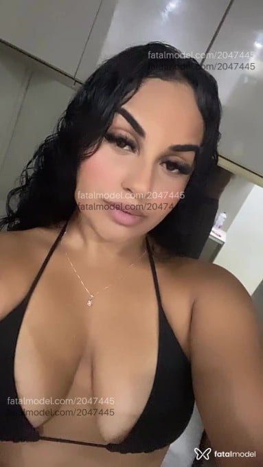 Acompanhante mulher morena (o) de olhos pretos em Guarujá - Isabela