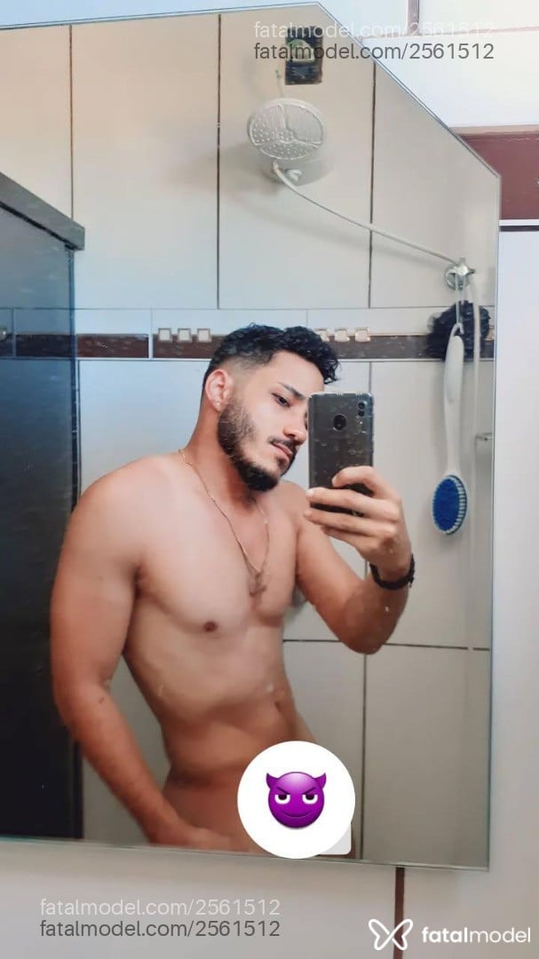 Acompanhante homem com cabelo castanho de olhos castanhos em Curitiba - Frederick