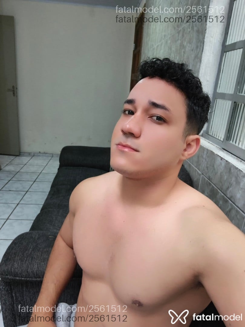 Acompanhante homem com cabelo castanho de olhos castanhos em Curitiba - Frederick