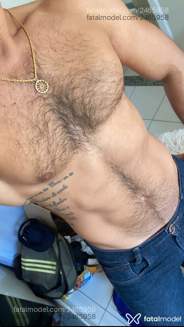 Acompanhante homem com cabelo castanho de olhos castanhos - Casaldotadossa