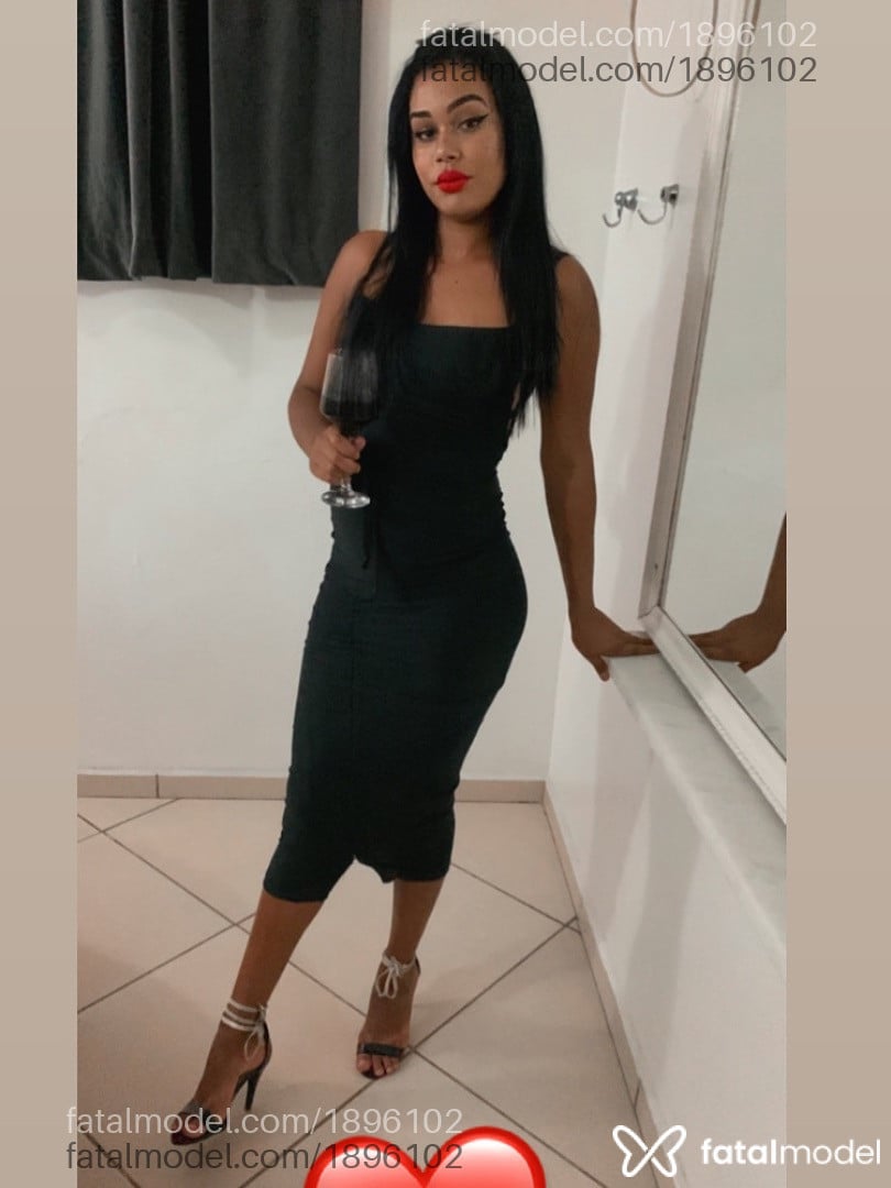 Acompanhante mulher trans morena (o) de olhos pretos em Guaratinguetá - Annair