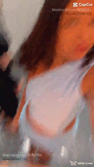 Acompanhante mulher morena (o) de olhos castanhos - Lavínia Abravanel