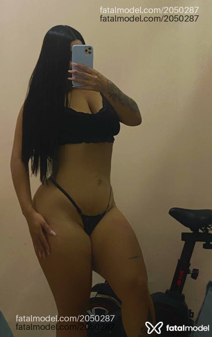 Acompanhante mulher morena (o) de olhos pretos - Fernanda