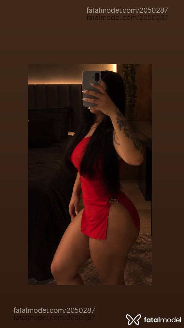 Acompanhante mulher morena (o) de olhos pretos - Fernanda
