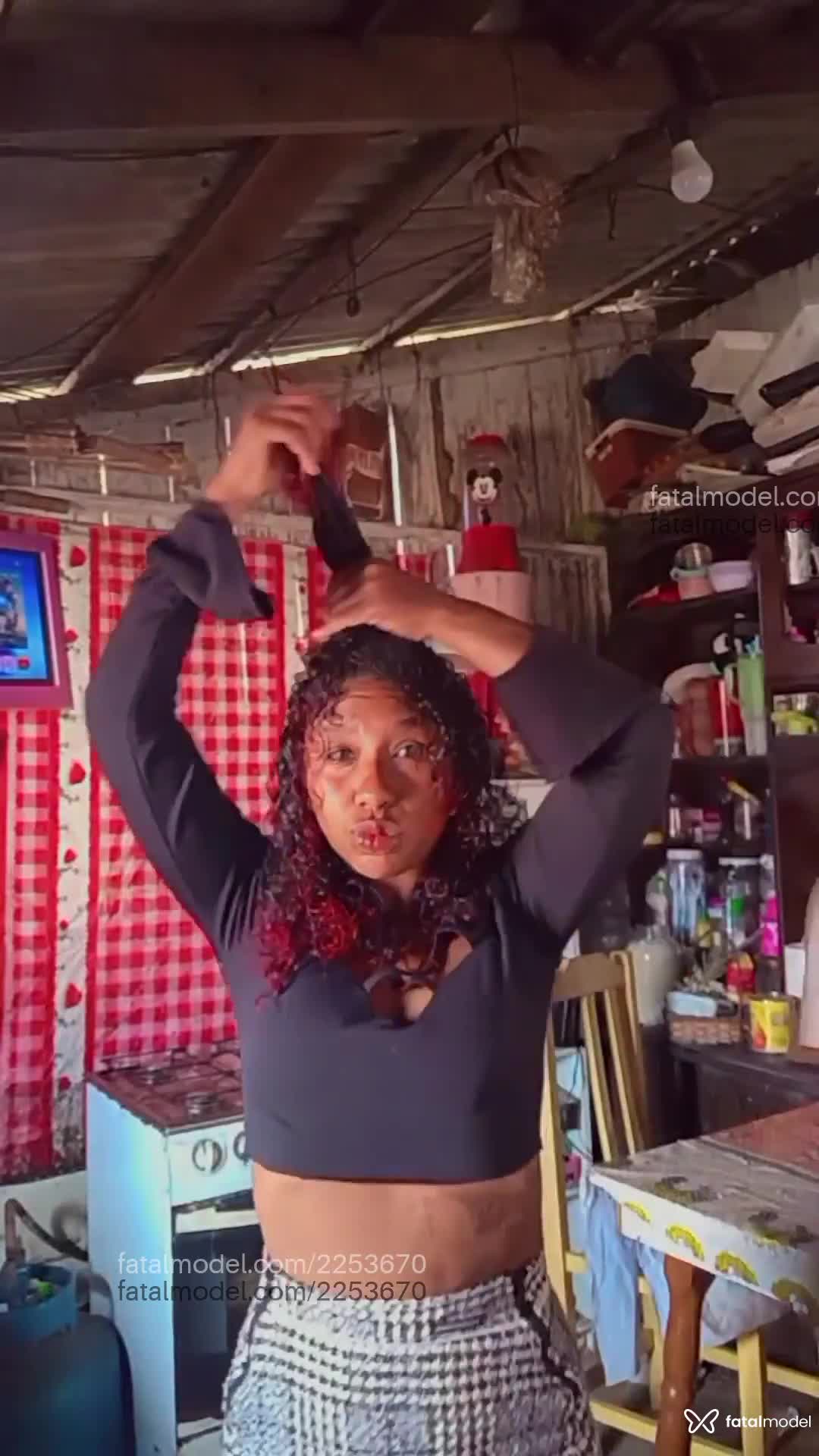 Acompanhante mulher ruiva (o) de olhos castanhos em Tramandaí Acompanhante mulher ruiva (o) de olhos castanhos em Tramandaí - Morena