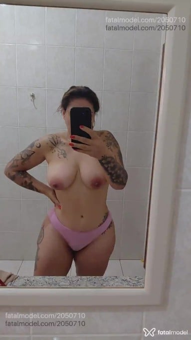 Acompanhante mulher morena (o) de olhos mel em Virtual - Kah