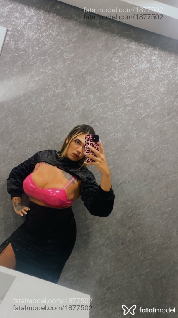 Acompanhante mulher trans loira (o) de olhos castanhos em Rio de Janeiro - Analu