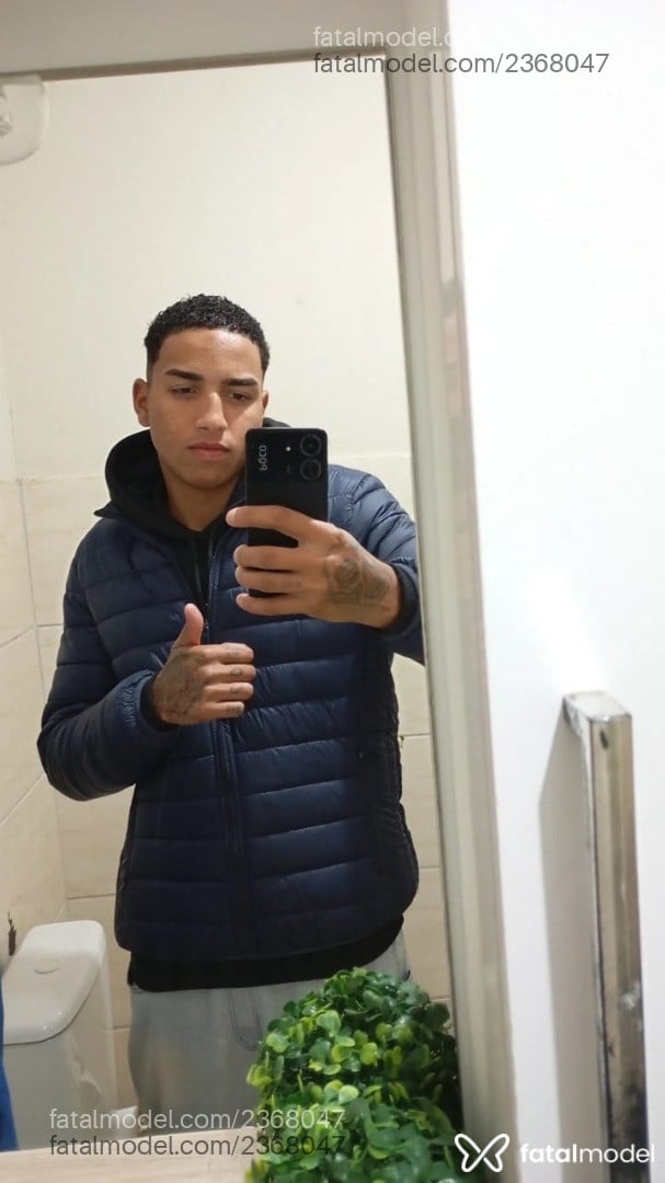 Acompanhante homem loira (o) de olhos castanhos - Jeverton Dias Acompanhante homem loira (o) de olhos castanhos - Jeverton Dias
