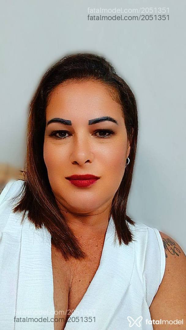 Acompanhante mulher com cabelo castanho de olhos castanhos em Olímpia - Daniela