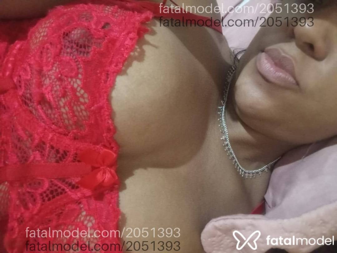 Acompanhante mulher morena (o) de olhos pretos - Bruna Acompanhante mulher morena (o) de olhos pretos - Bruna