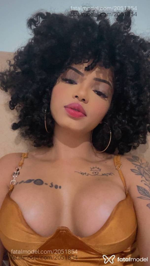Acompanhante mulher morena (o) de olhos castanhos em Passo Fundo Acompanhante mulher morena (o) de olhos castanhos em Passo Fundo - Faaby