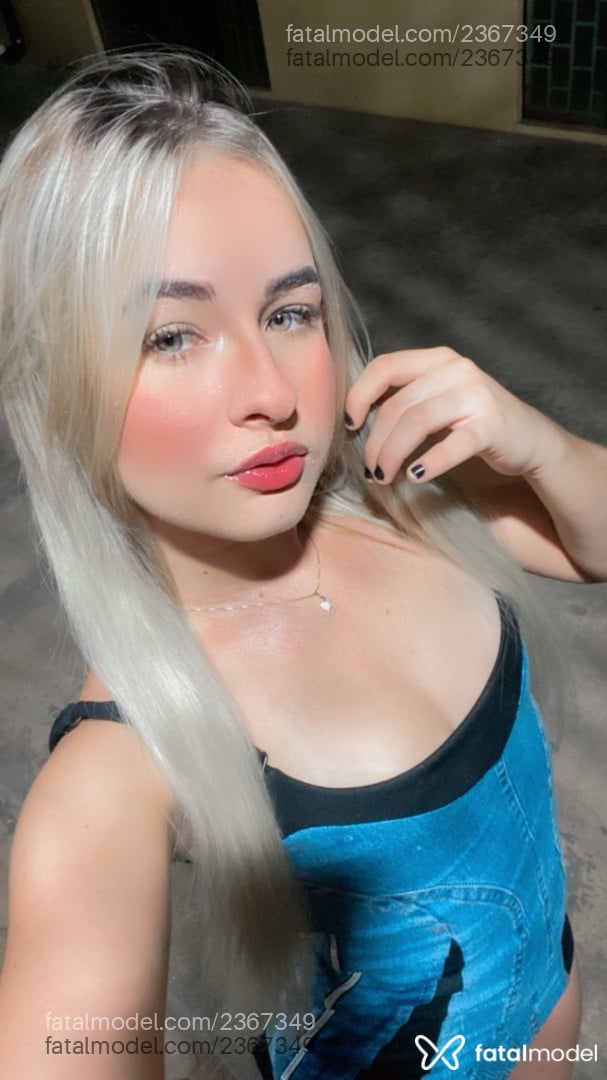 Acompanhante mulher loira (o) de olhos azuis - Maitê