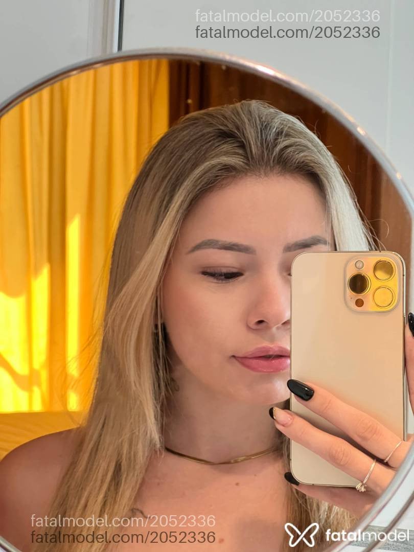 Acompanhante mulher loira (o) de olhos castanhos em Rio de Janeiro - Mel ávilla