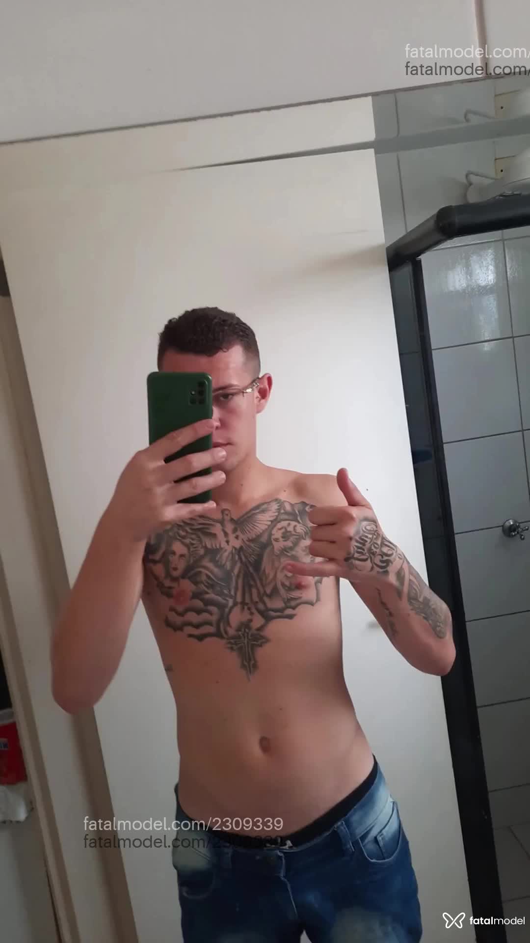 Acompanhante homem loira (o) de olhos mel em Campinas - Vinicius