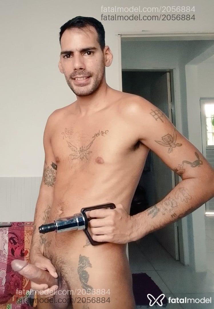 Acompanhante homem morena (o) de olhos castanhos em Recife - Coelho