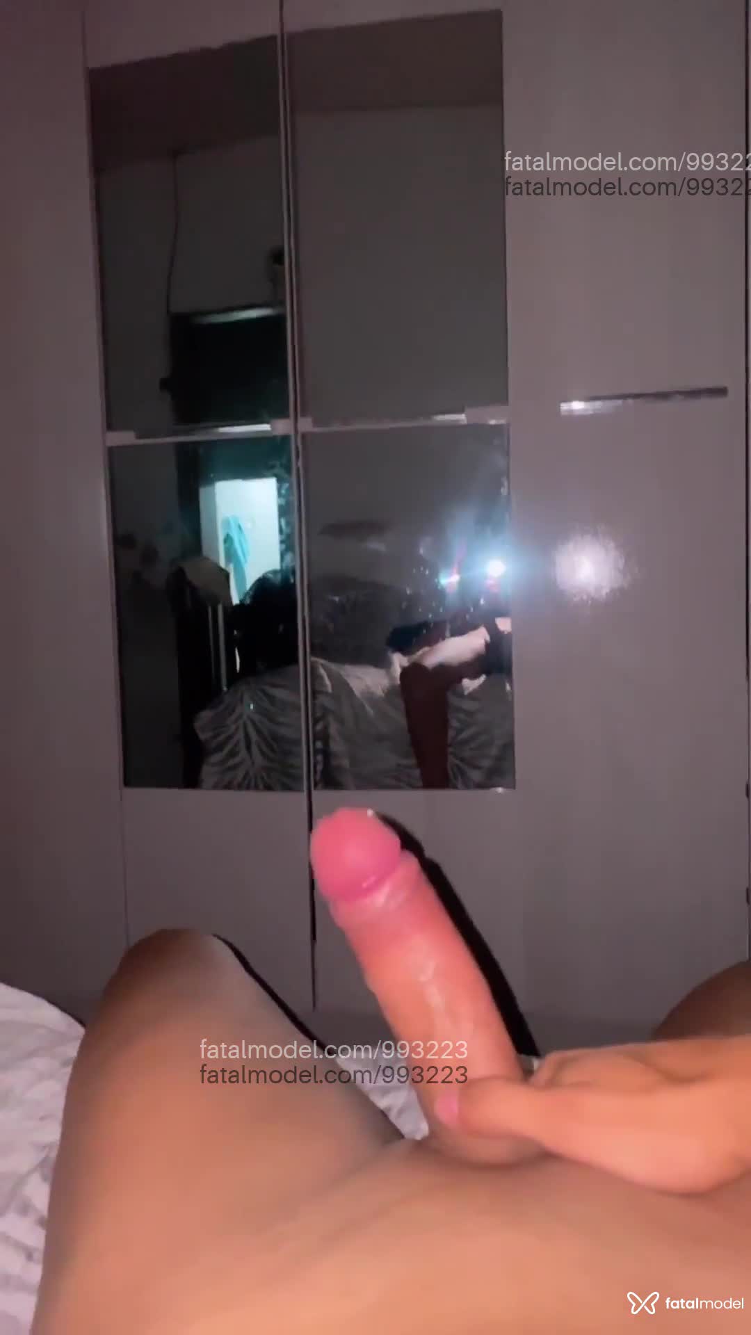 Acompanhante homem com cabelo castanho de olhos castanhos - Luccas