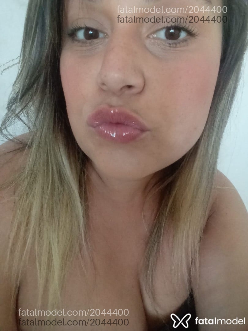 Acompanhante mulher loira (o) de olhos castanhos em São Gonçalo Acompanhante mulher loira (o) de olhos castanhos em São Gonçalo - Yasminn