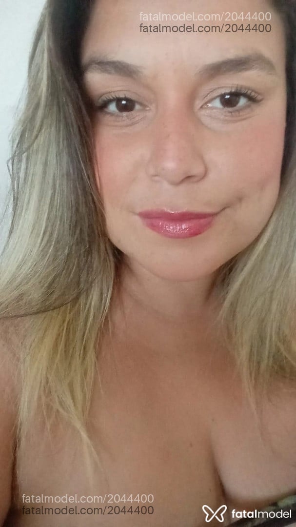 Acompanhante mulher loira (o) de olhos castanhos em São Gonçalo Acompanhante mulher loira (o) de olhos castanhos em São Gonçalo - Yasminn