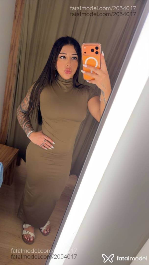Acompanhante mulher com cabelo castanho de olhos castanhos em Ijuí - Mia Carvalho