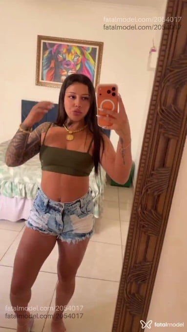 Acompanhante mulher com cabelo castanho de olhos castanhos em Panambi Acompanhante mulher com cabelo castanho de olhos castanhos em Panambi - Mia Carvalho