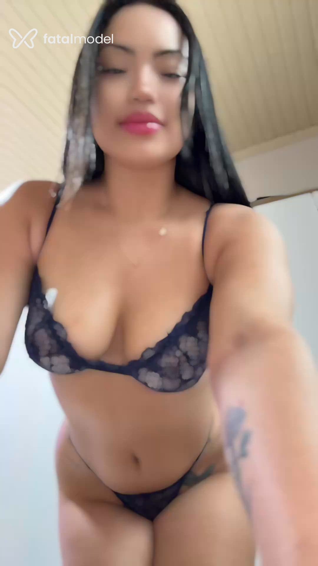 Acompanhante mulher com cabelo castanho de olhos castanhos em Três Lagoas Acompanhante mulher com cabelo castanho de olhos castanhos em Três Lagoas - Lorena Diniz