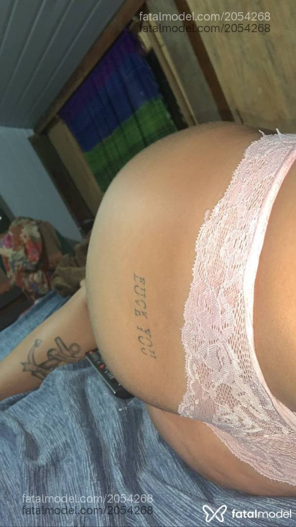 Acompanhante mulher morena (o) de olhos castanhos - Amanda