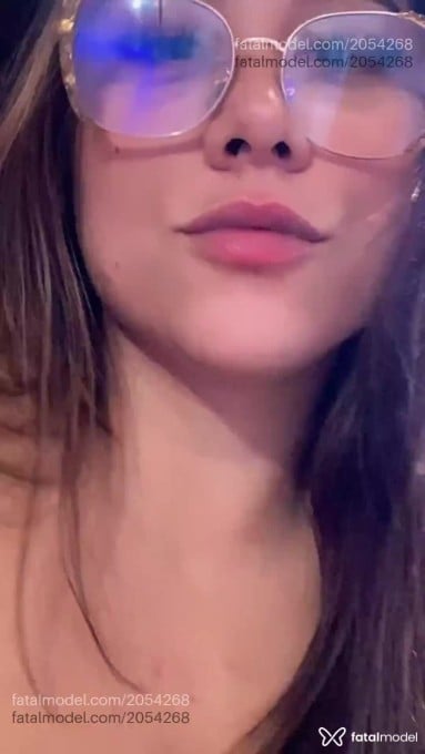 Acompanhante mulher morena (o) de olhos castanhos em Conselheiro Lafaiete - Amanda