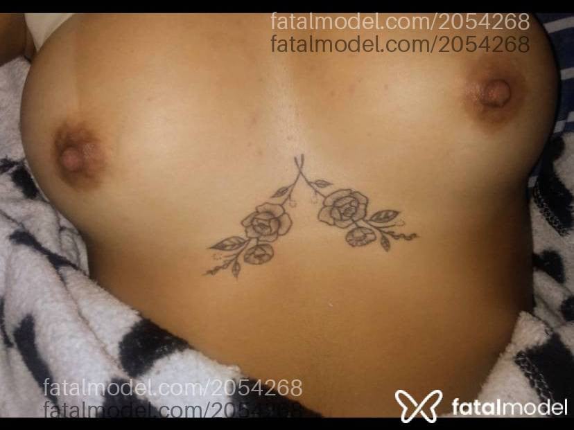 Acompanhante mulher morena (o) de olhos castanhos - Amanda