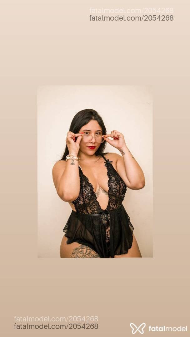 Acompanhante mulher morena (o) de olhos castanhos - Amanda